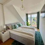 Takara Dachgeschosswohnung 08 Mit Terrasse شقة *