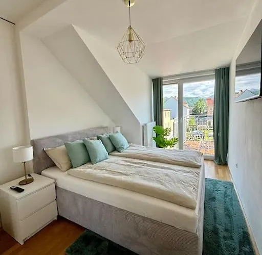 Takara Dachgeschosswohnung 08 Mit Terrasse شقة *