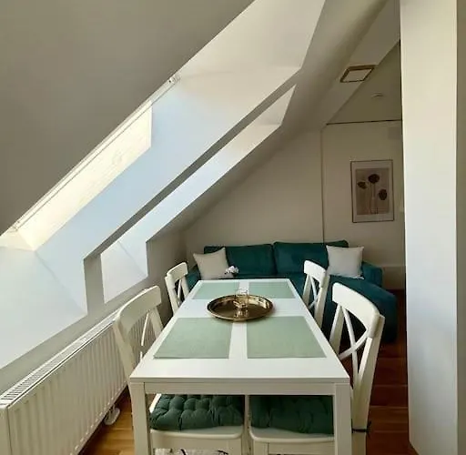 Takara Dachgeschosswohnung 08 Mit Terrasse *