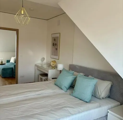 Takara Dachgeschosswohnung 08 Mit Terrasse Daire Klagenfurt am Woerthersee