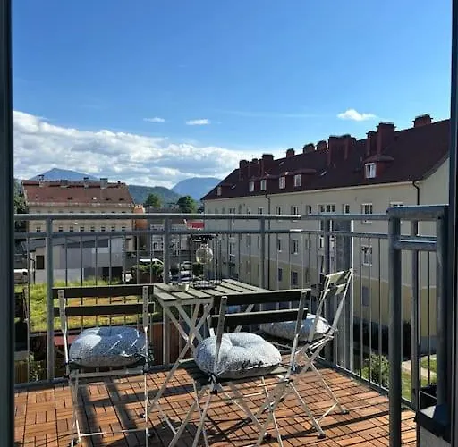 شقة Takara Dachgeschosswohnung 08 Mit Terrasse
